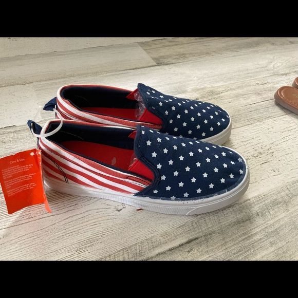 Oomphies red white blue slip on sneakers Size 2 NWT - Picture 3 of 8